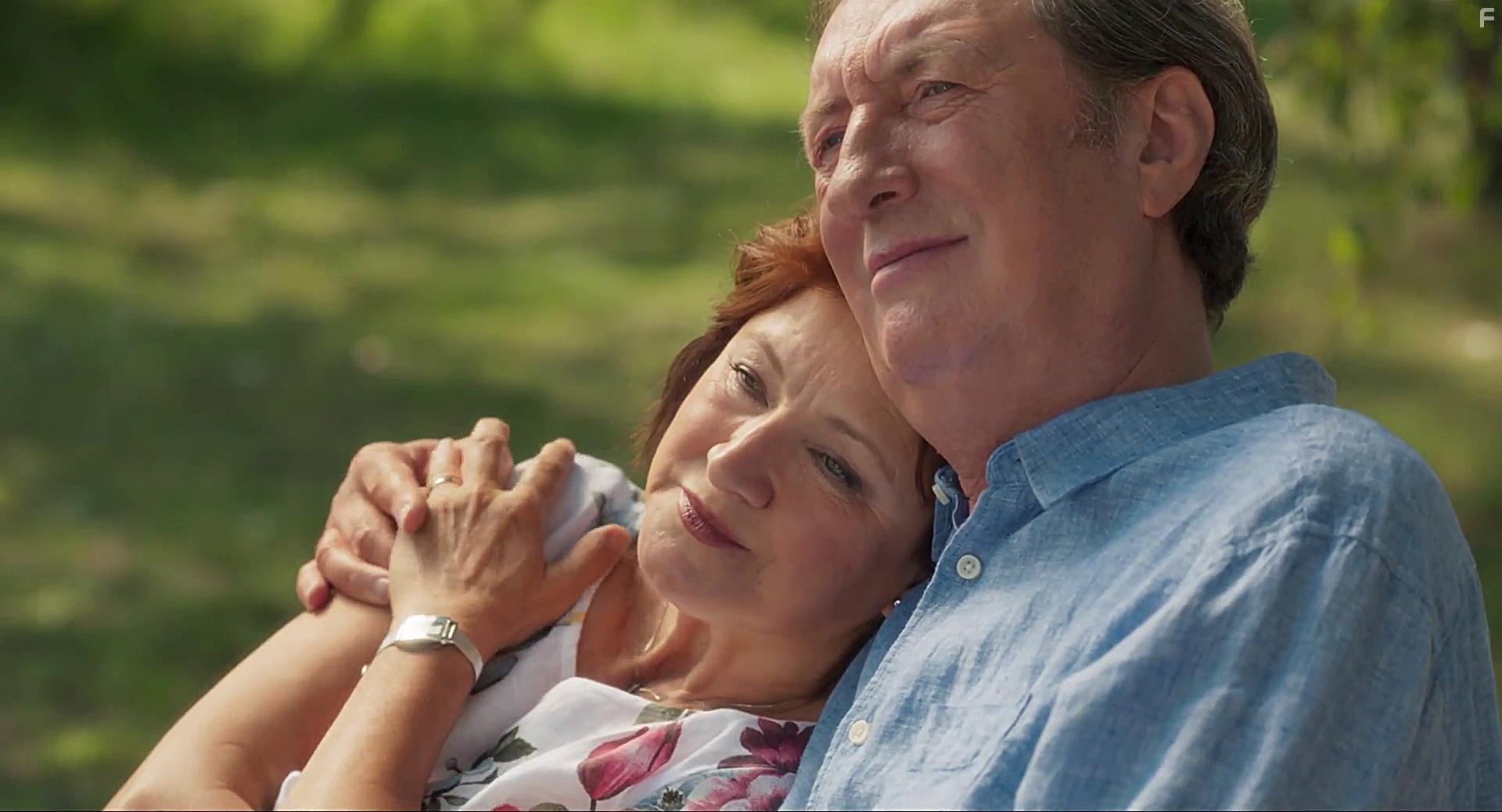 Zlata Adamovsk and Bolek Polvka in Zeny v behu (2019)