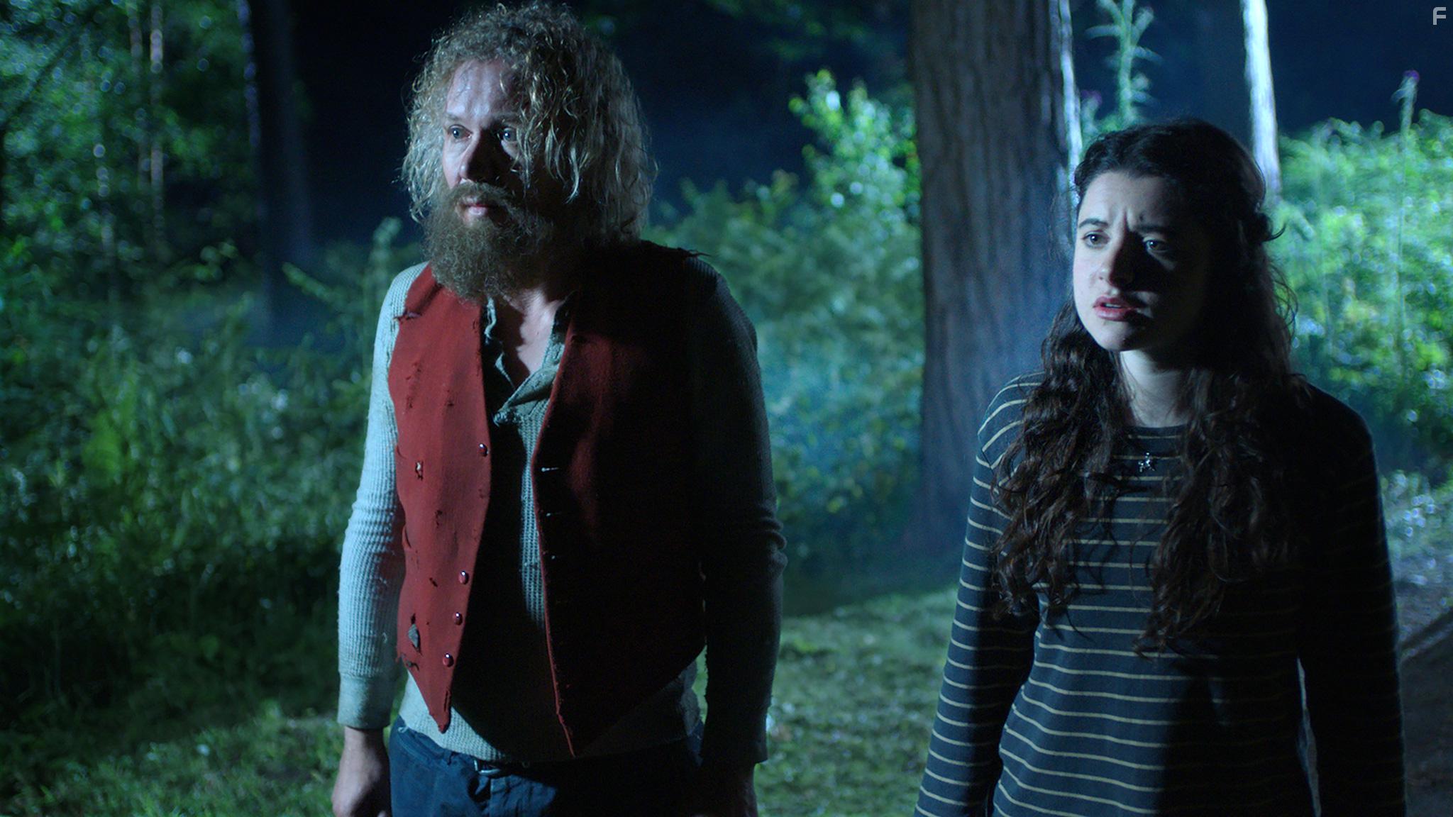 Naomi Morris and Andrew Murton in Above the Clouds (2018)