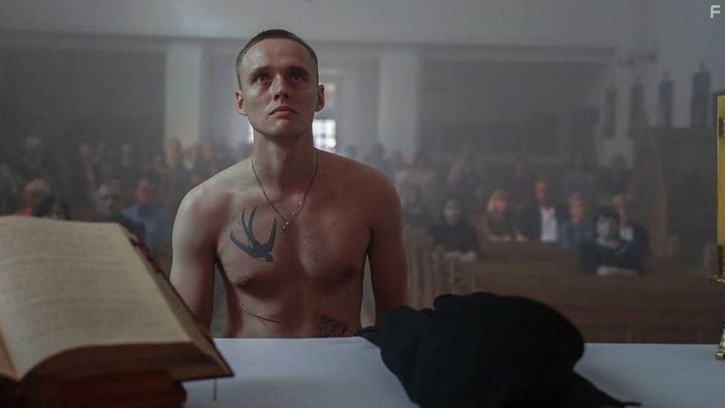 Bartosz Bielenia in Boze Cialo (2019)