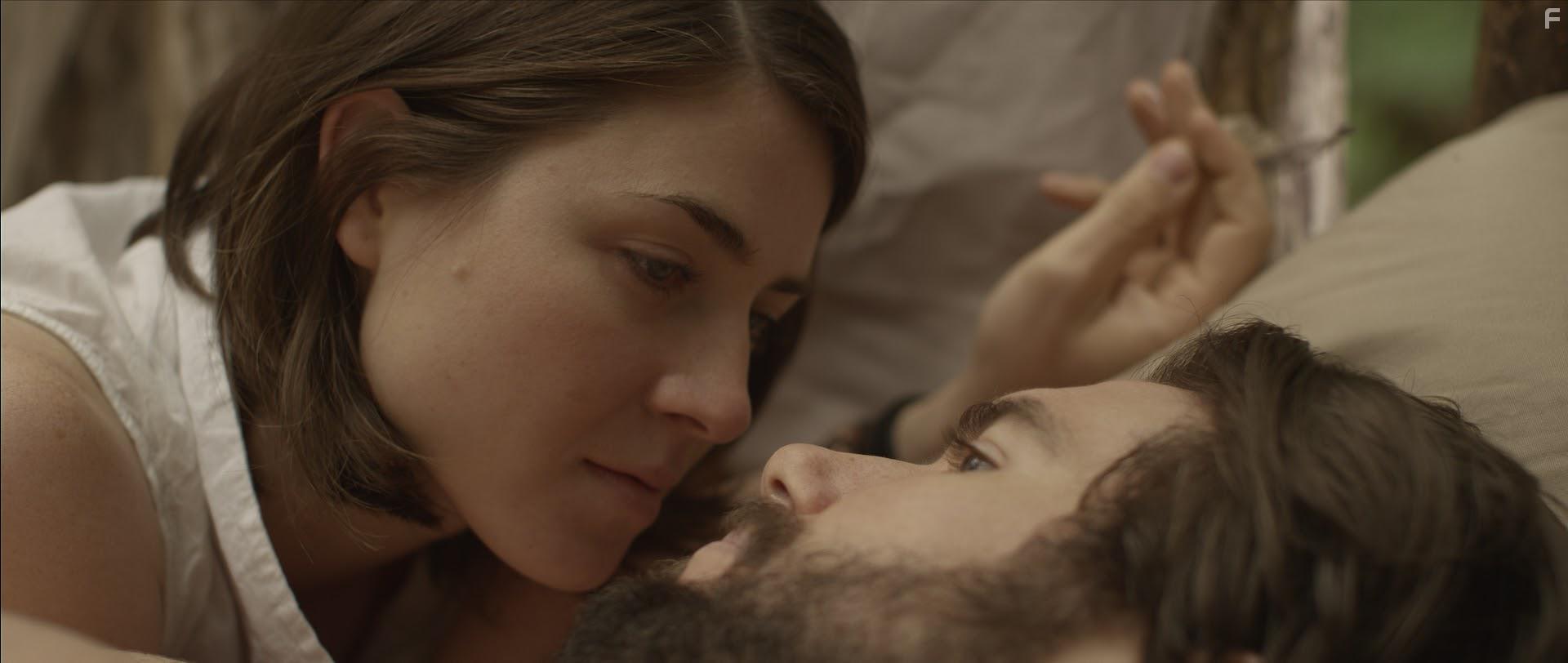 Aurora Heimbach in "Loud Places"