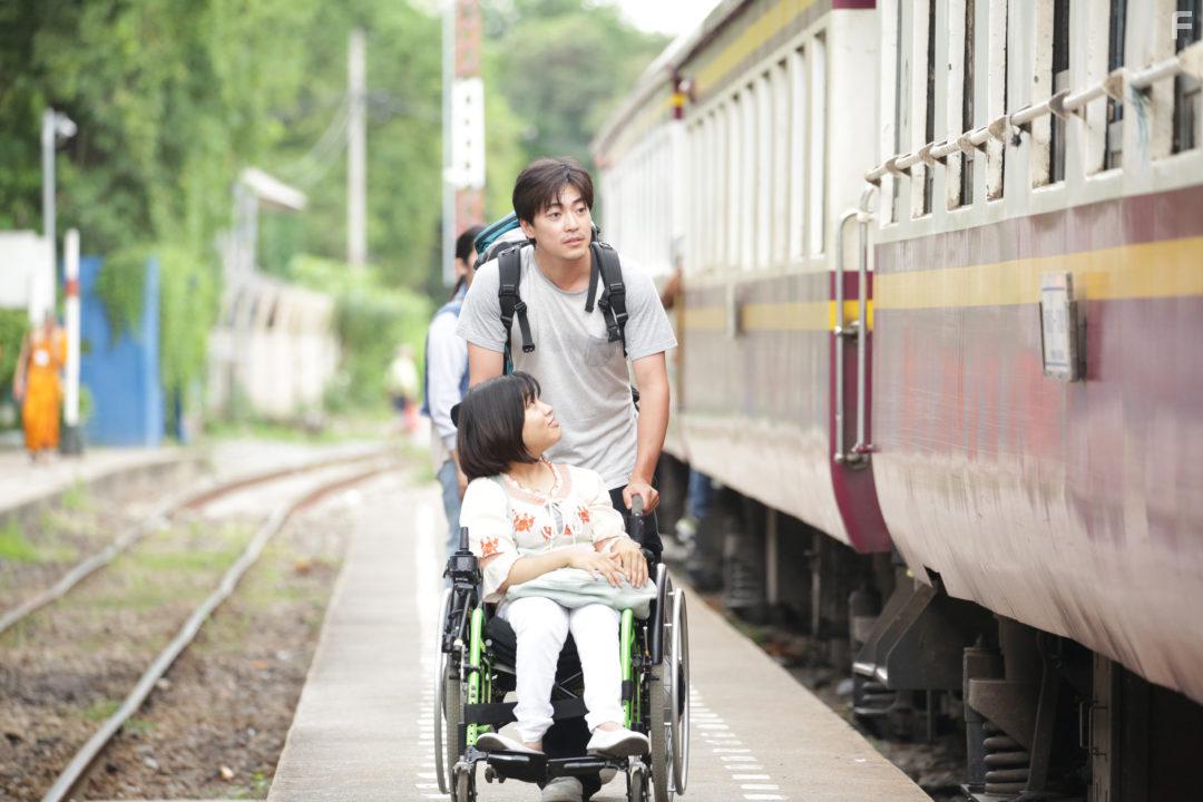 Mei Kayama and Shunsuke Dait in 37 sekanzu (2019)