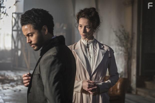 Dane Hurst and Sarah Reynolds in The Beast in the Jungle (2019)