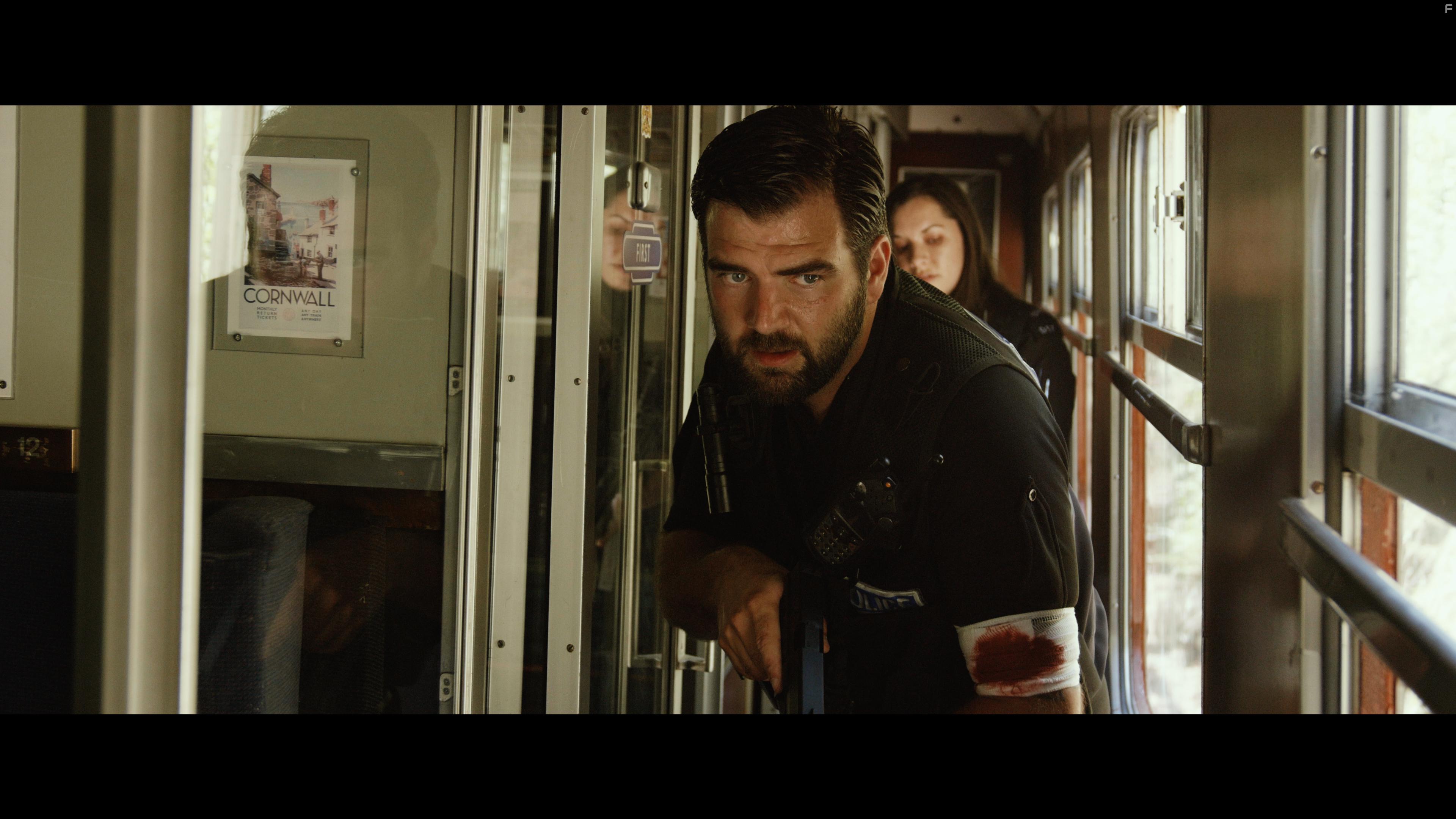 Alien Outbreak (2020)