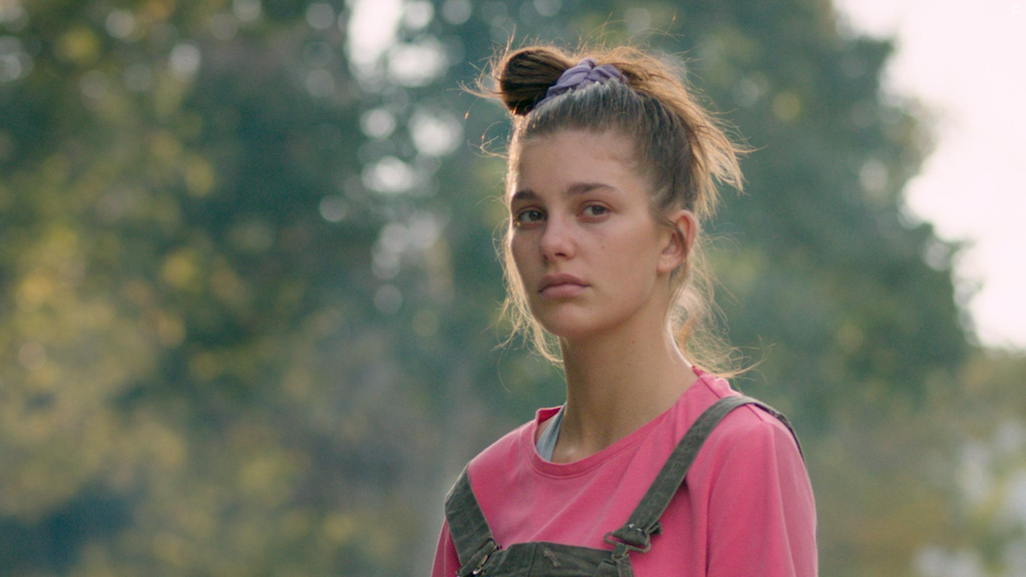 Camila Morrone in Mickey and the Bear (2019)