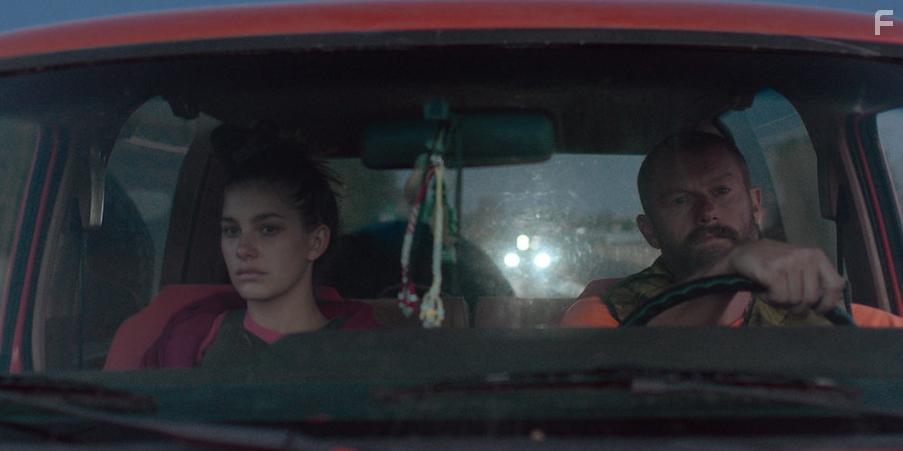James Badge Dale and Camila Morrone in Mickey and the Bear (2019)