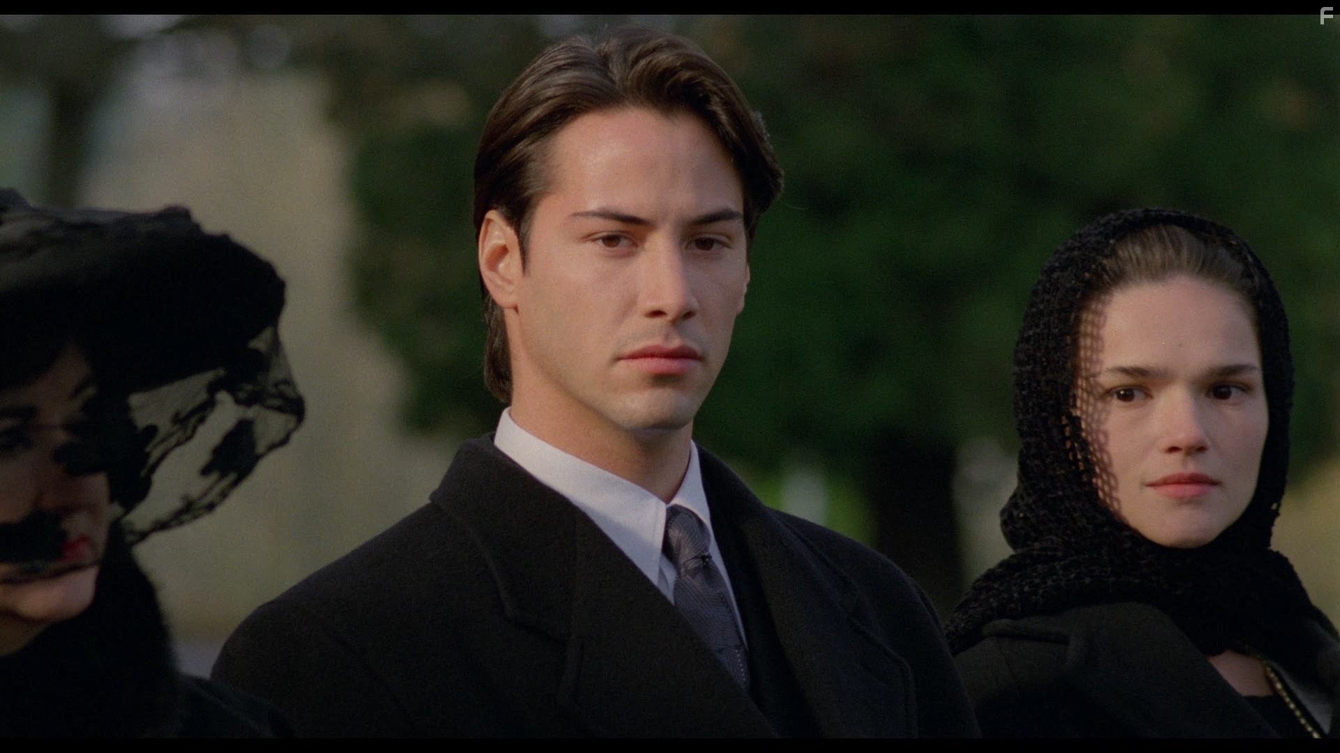 Keanu Reeves and Chiara Caselli in Мой личный штат Айдахо (1991)