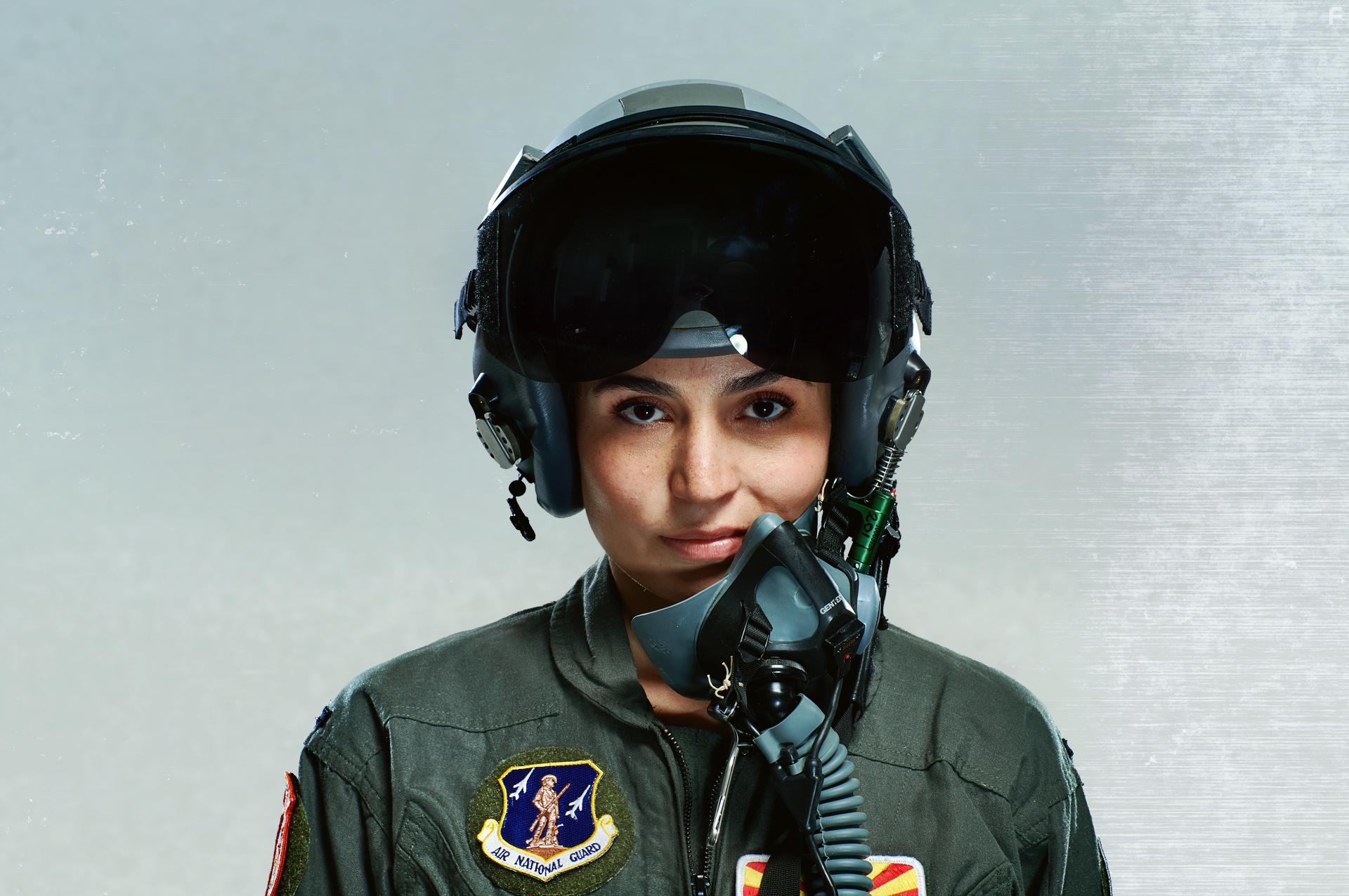 Sinem Kavus in Hoogvliegers (2020)