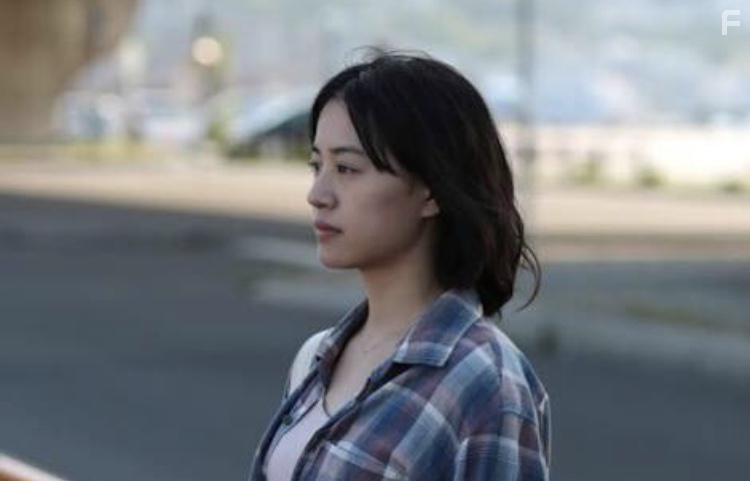Shizuka Ishibashi in Kimi no tori wa utaeru (2018)