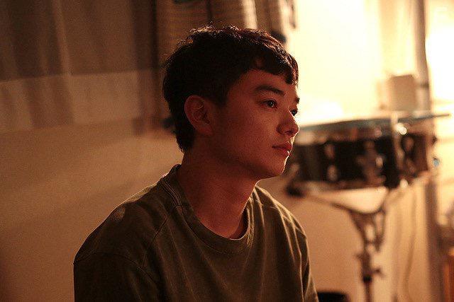 Shta Sometani in Kimi no tori wa utaeru (2018)