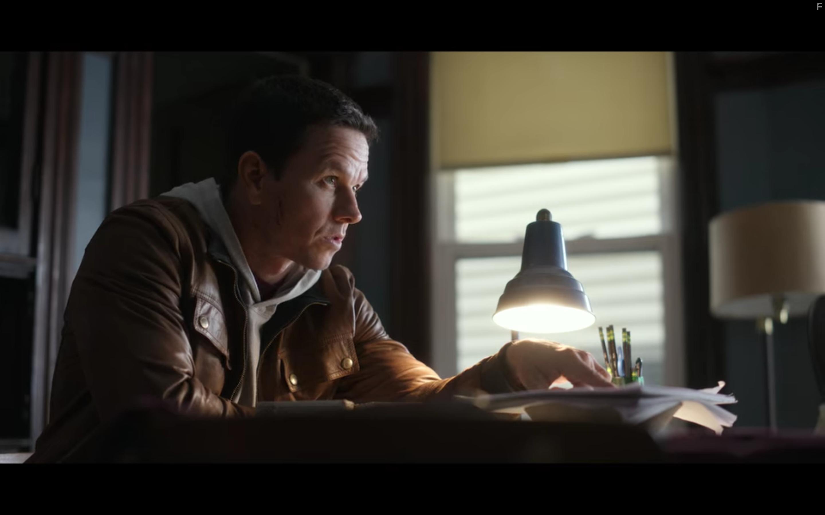 Mark Wahlberg in Spenser Confidential (2020)