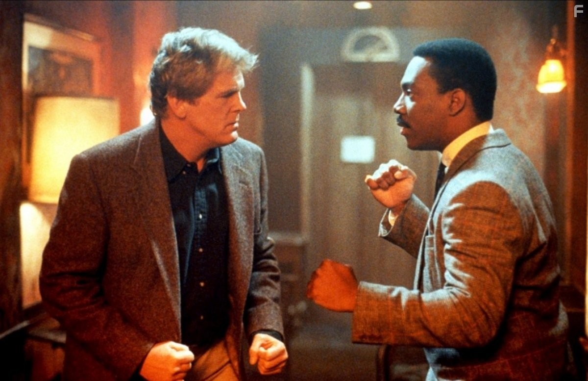 Eddie Murphy and Nick Nolte in Другие 48 часов (1990)