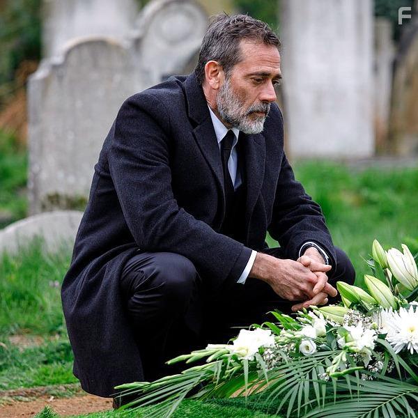 Jeffrey Dean Morgan in The Postcard Killings (2020)