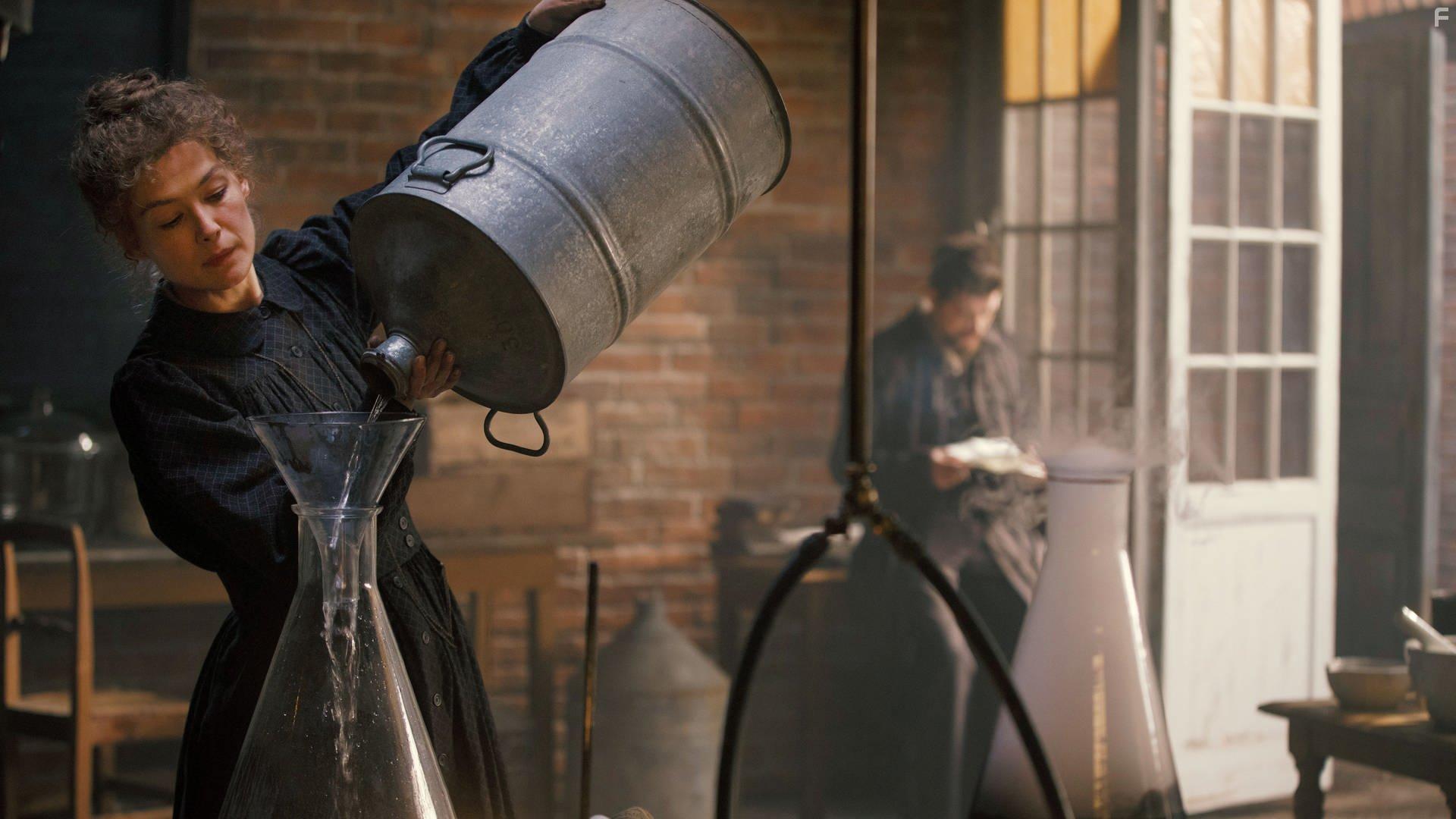 Rosamund Pike and Sam Riley in Radioactive (2019)