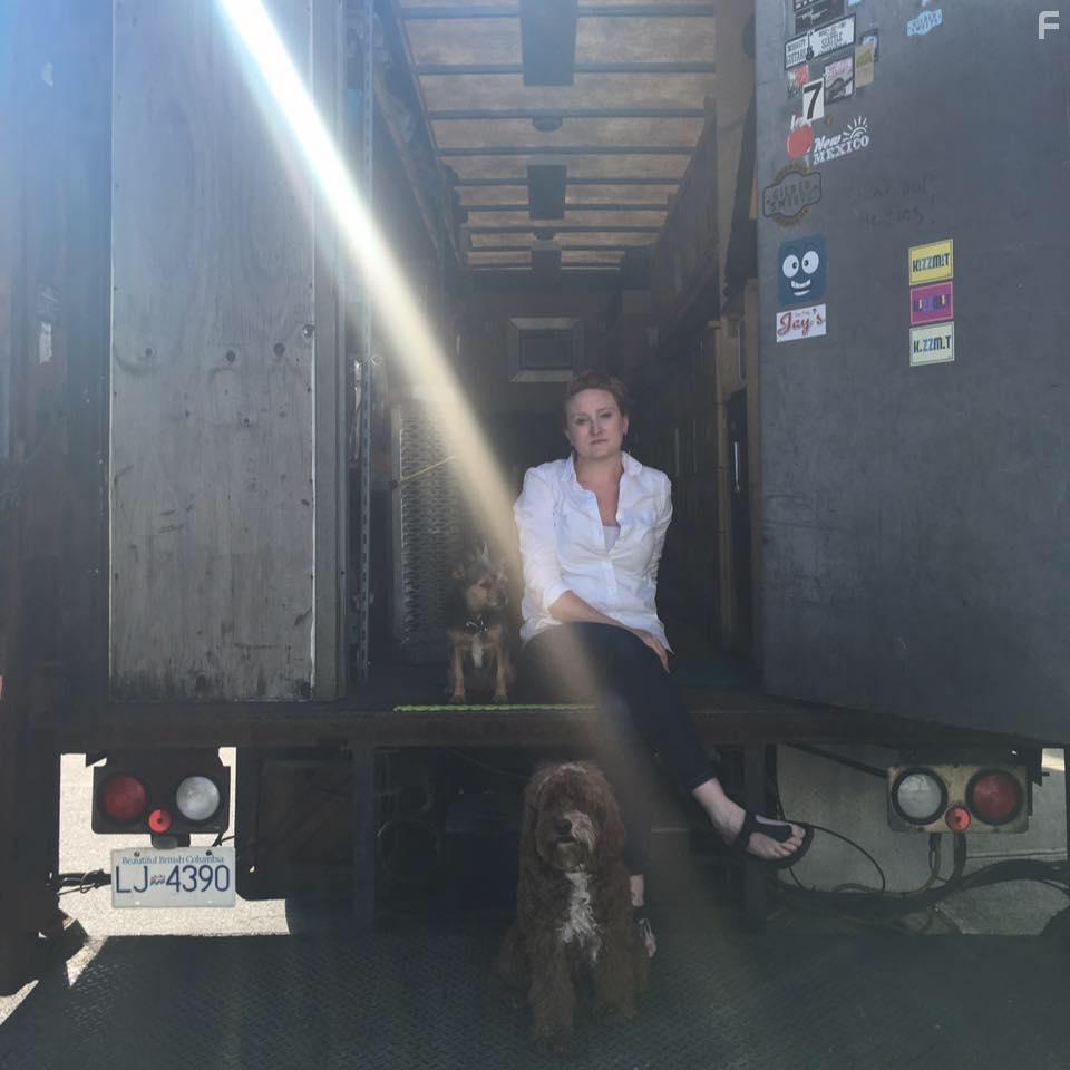 Подписано, запечатано, доставлено: Снова дома