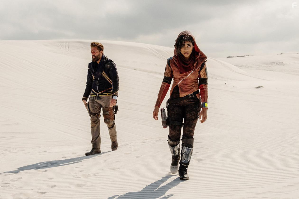 Vagrant Queen (2020)