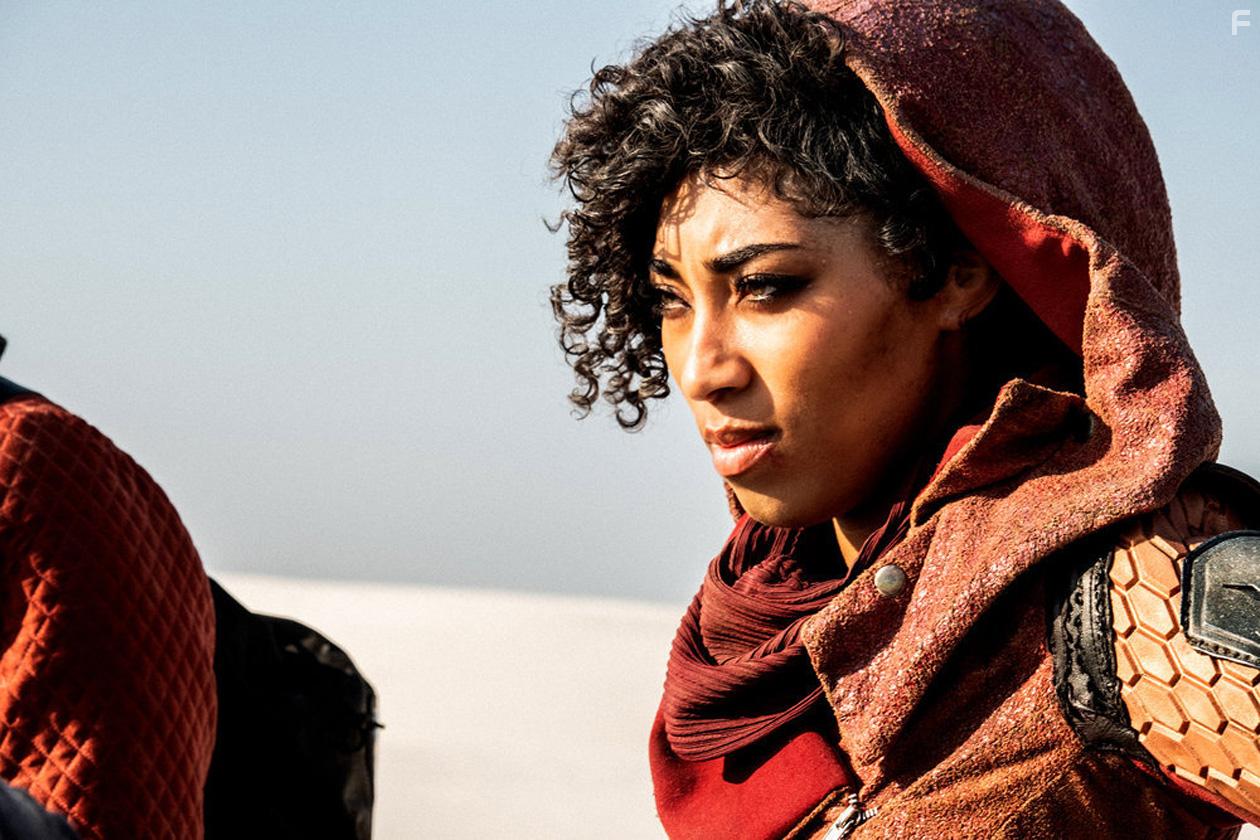 Vagrant Queen (2020)