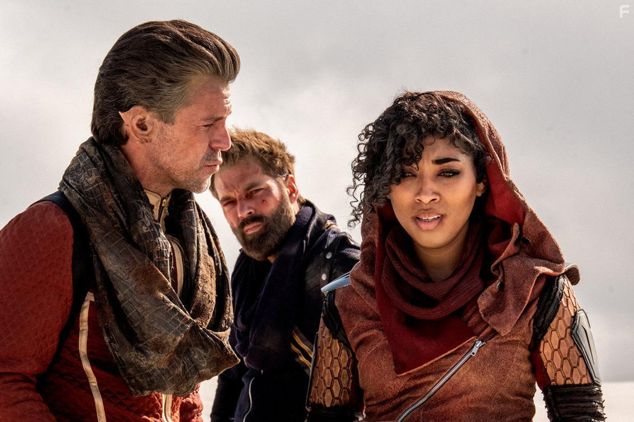 Vagrant Queen (2020)