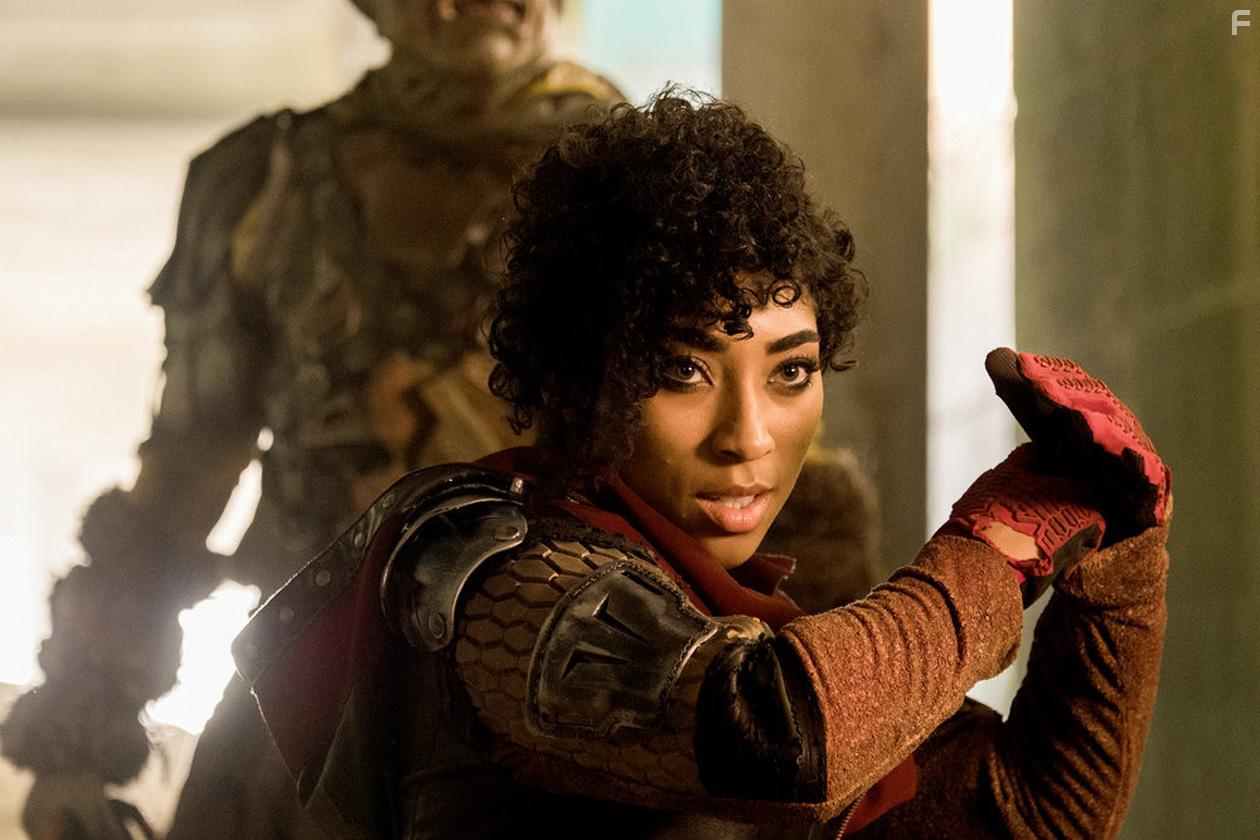 Vagrant Queen (2020)