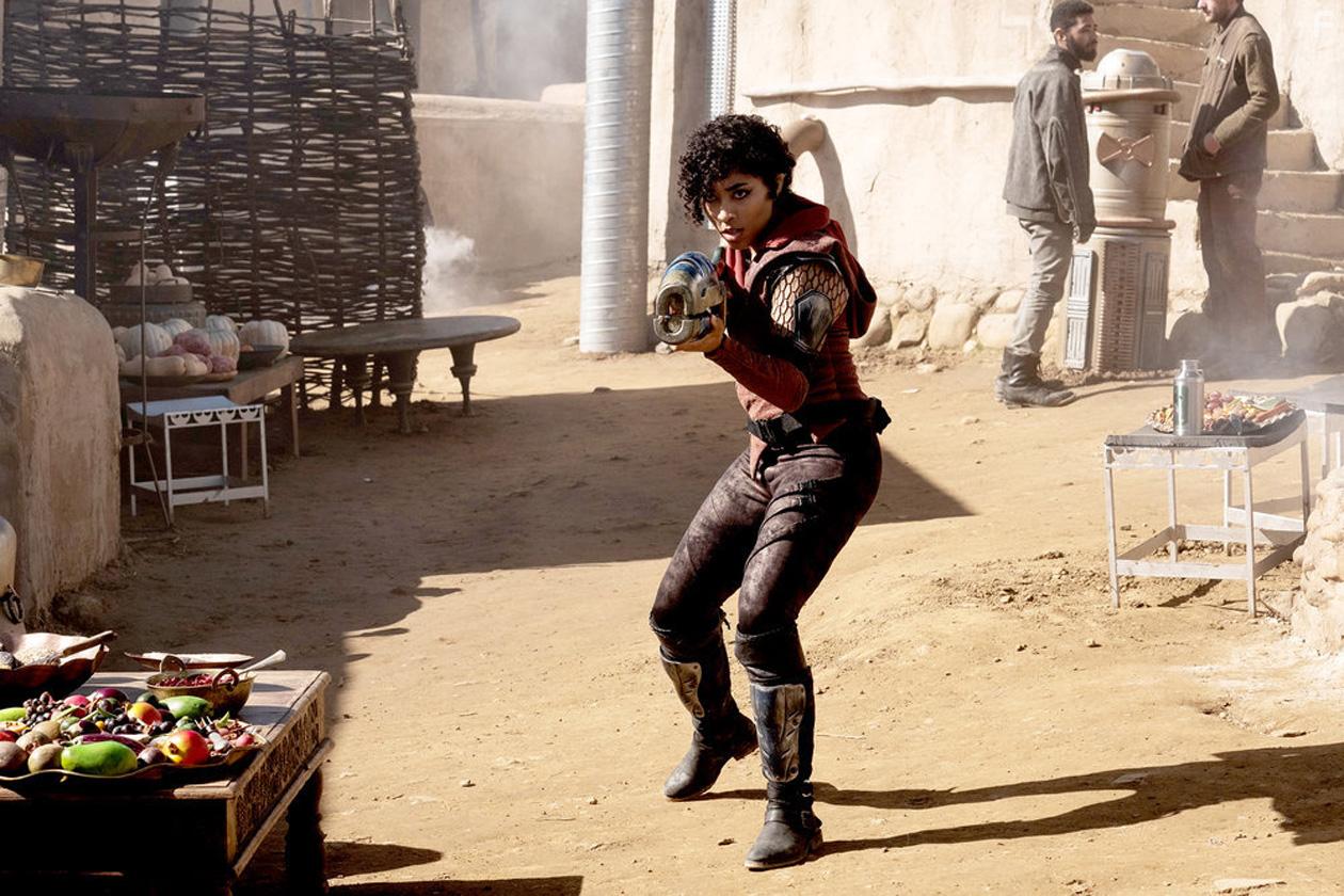 Vagrant Queen (2020)