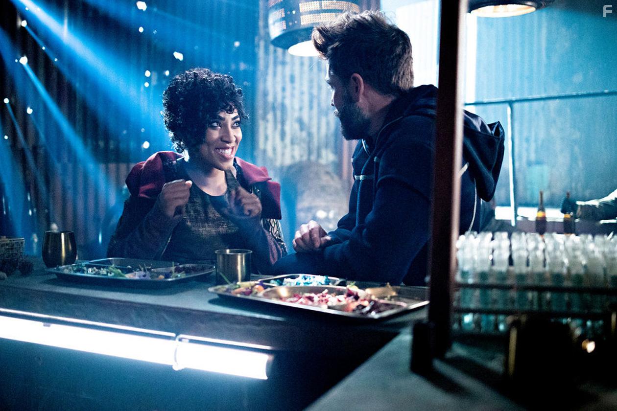 Vagrant Queen (2020)