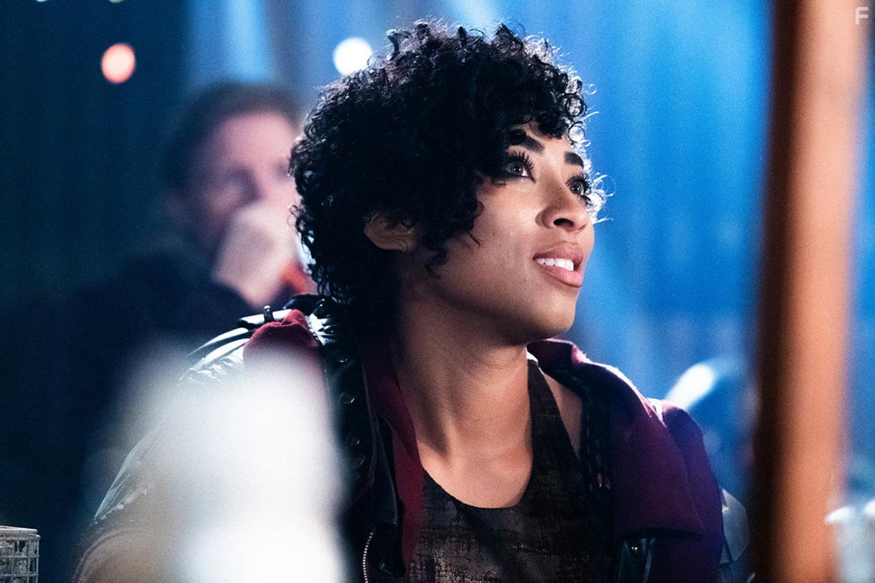 Vagrant Queen (2020)