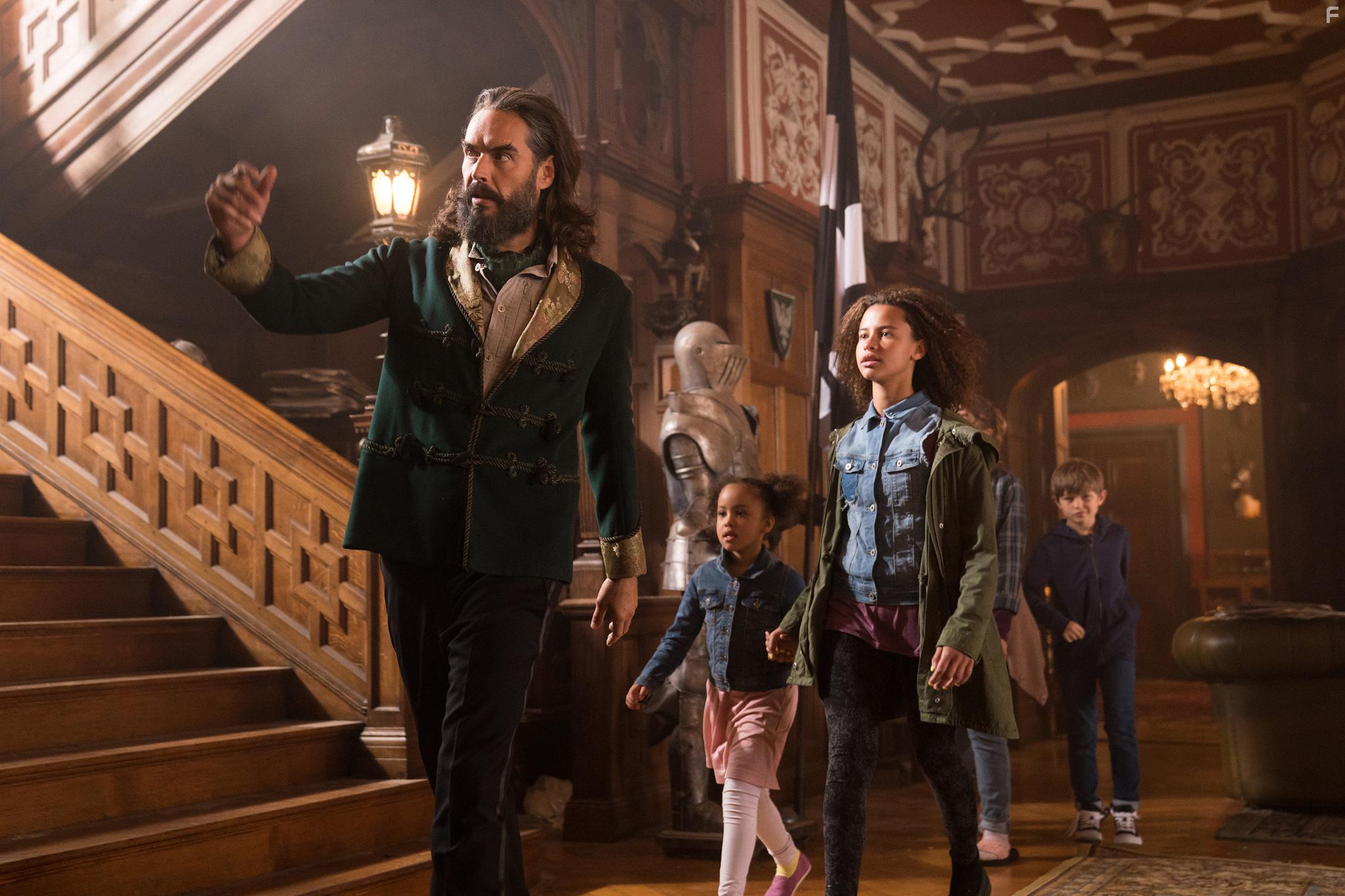Russell Brand, Ashley Aufderheide, Teddie-Rose Malleson-Allen, Billy Jenkins, and Ellie-Mae Siame in Four Kids and It (2020)