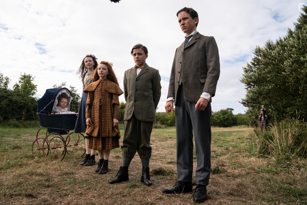 Laura Kate Whyms, Leo Mulrooney-O'Brien, Jack Mulrooney-O'Brien, Sean Treacy, Emily Highams, and Ely Solan in Four Kids and It (2020)