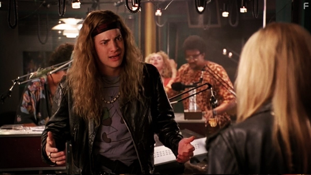 Brendan Fraser in Пустоголовые (1994)