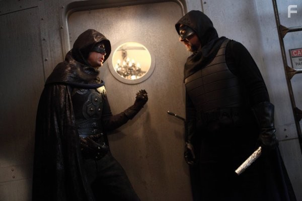 Richard Schiff and  in Плащ (2011)