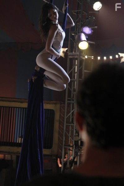 Summer Glau in Плащ (2011)