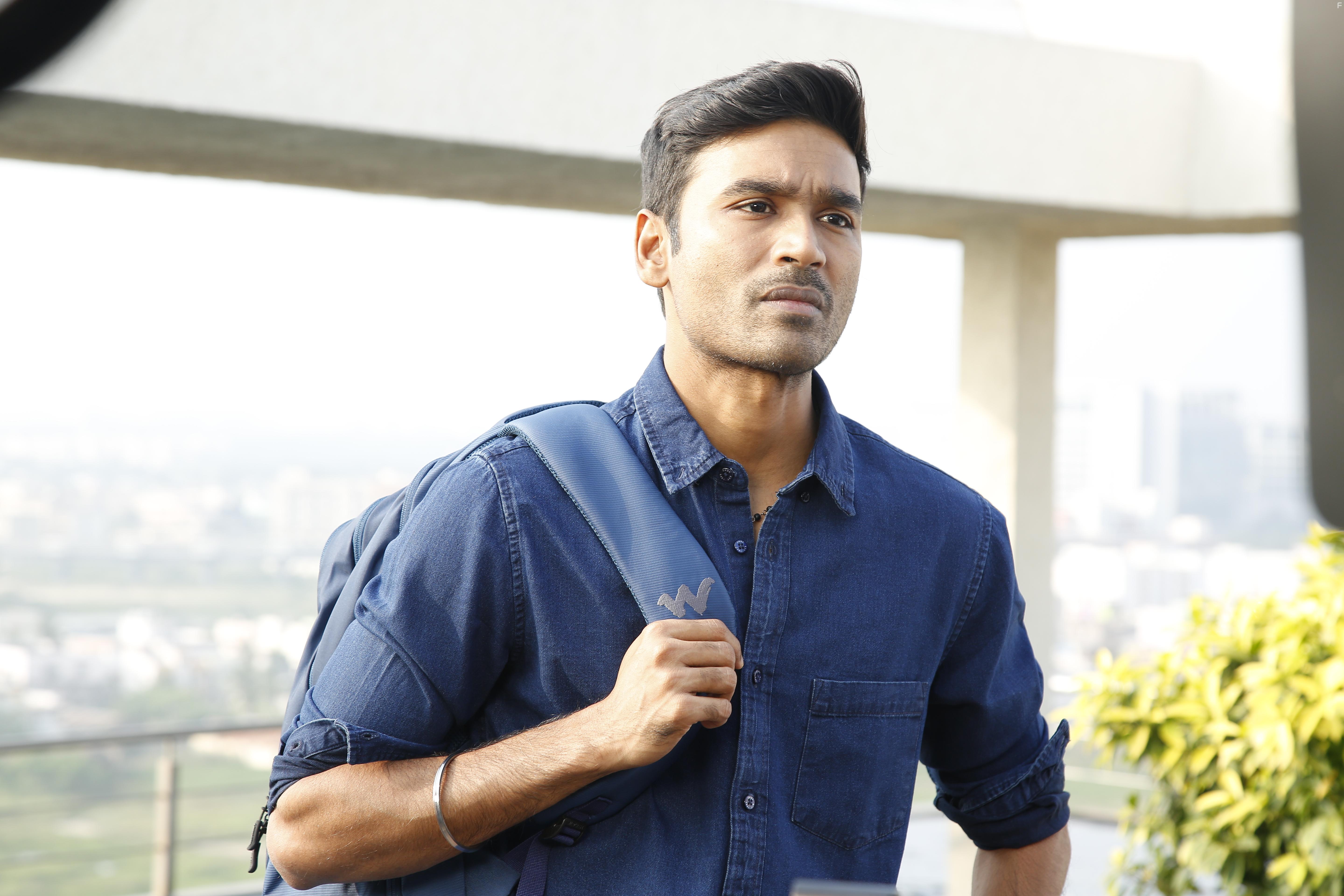 Dhanush in Enai Noki Paayum Thota (2019)