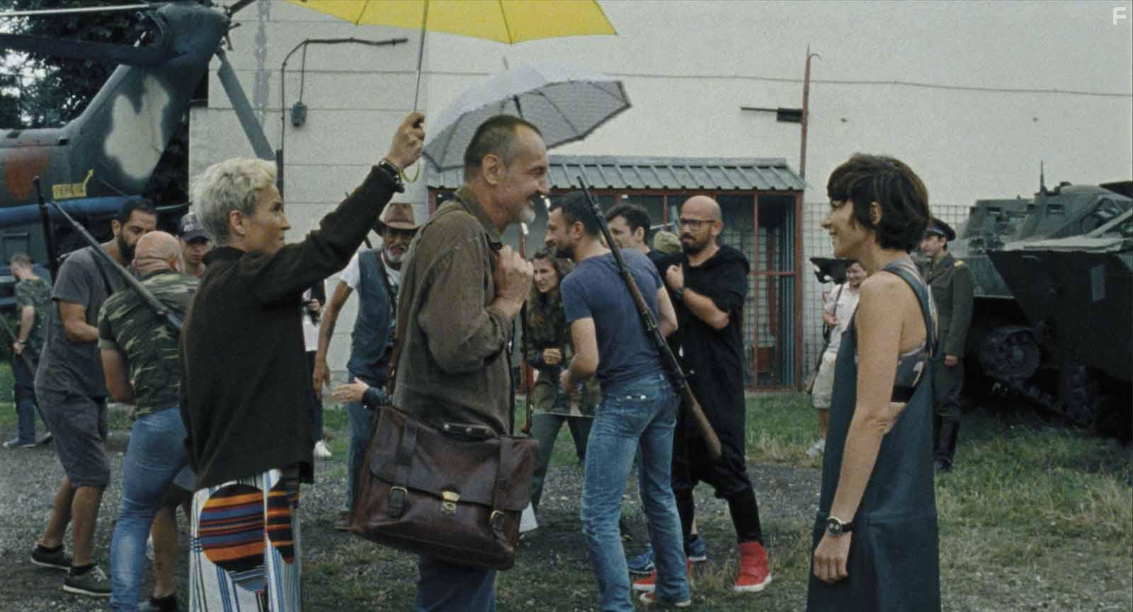 Alexandru Dabija and Ioana Iacob in mi este indiferent daca n istorie vom intra ca barbari (2018)