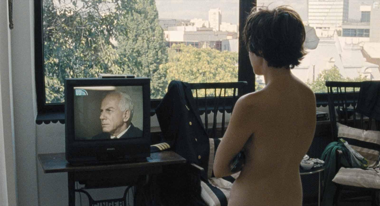 Ioana Iacob in mi este indiferent daca n istorie vom intra ca barbari (2018)