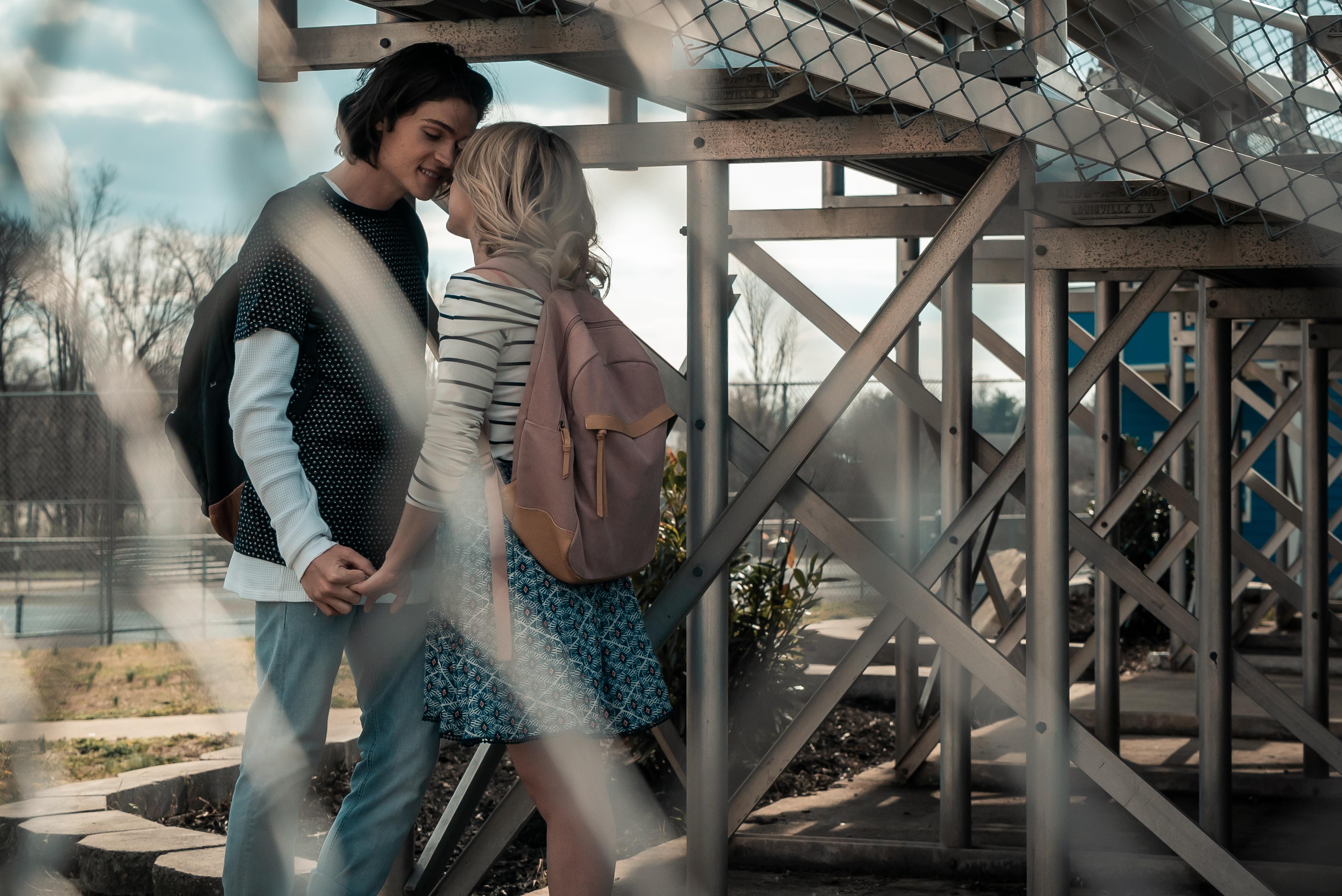 Laura Wiggins and Will Peltz in InstaFame (2020)