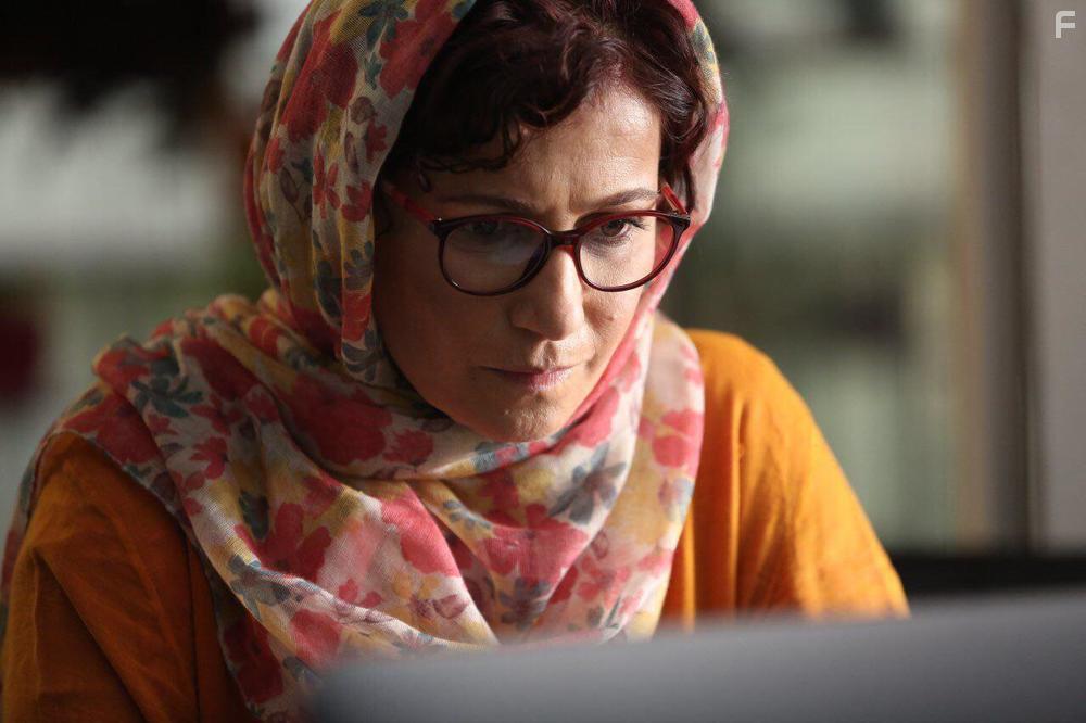 Leili Rashidi in Araghe Sard (2018)