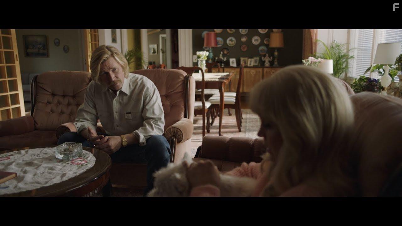 Tiina Lymi and Matti Ristinen in Olen suomalainen (2019)