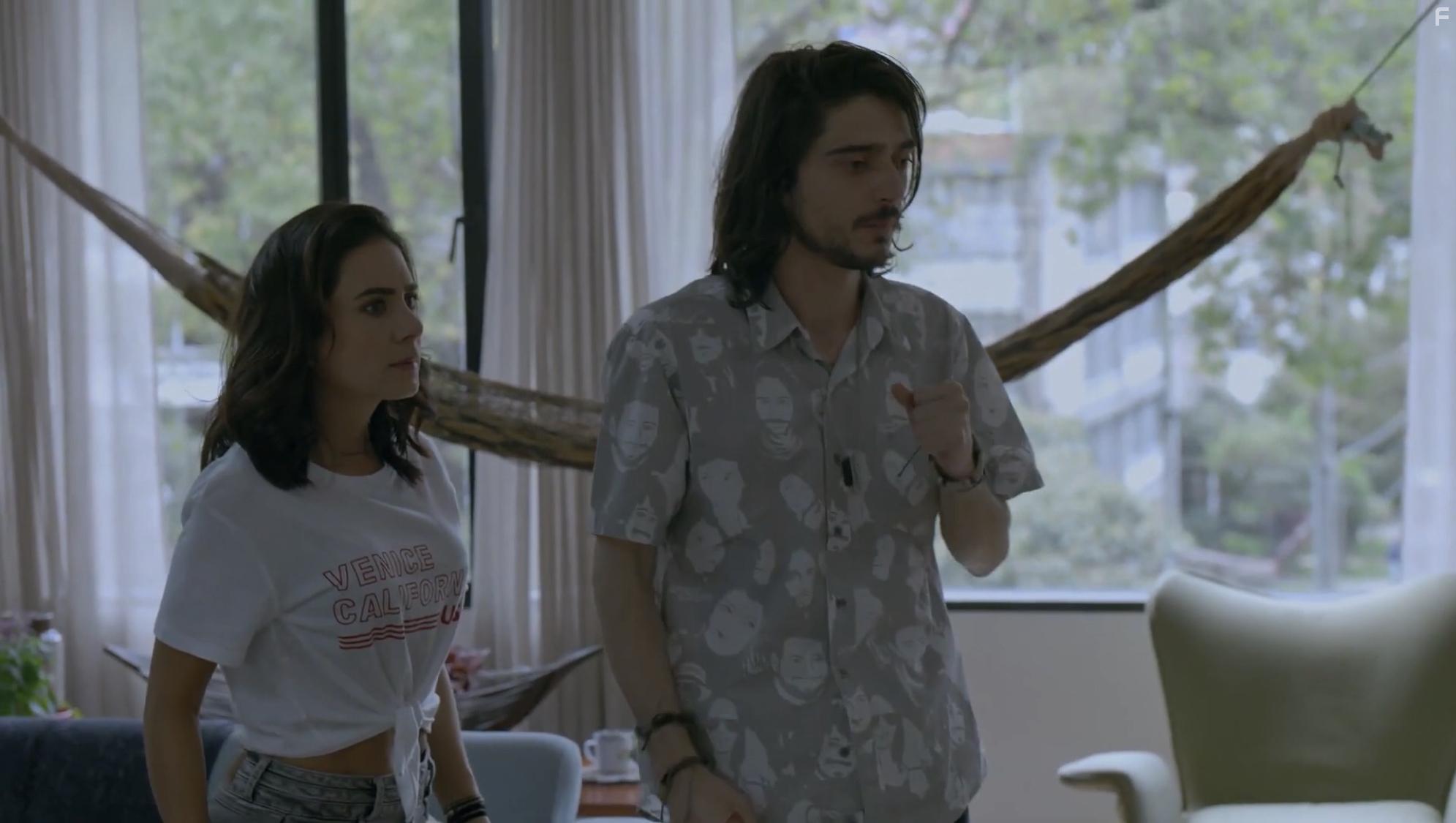 Majida Issa and Jos Restrepo in Operacin Pacfico (2020)