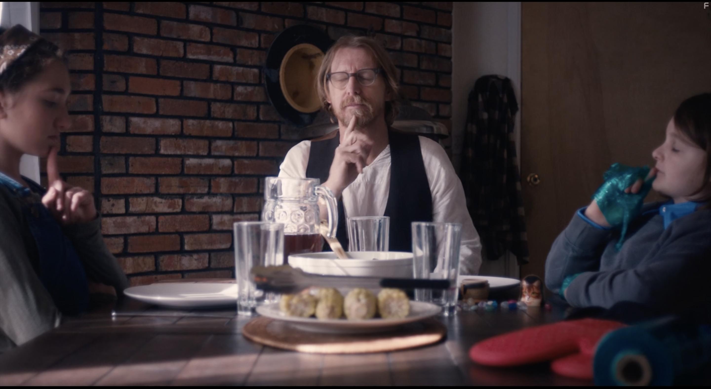 Lew Temple, Tate Birchmore, and Nicole Moorea Sherman in Between the Darkness (2019)