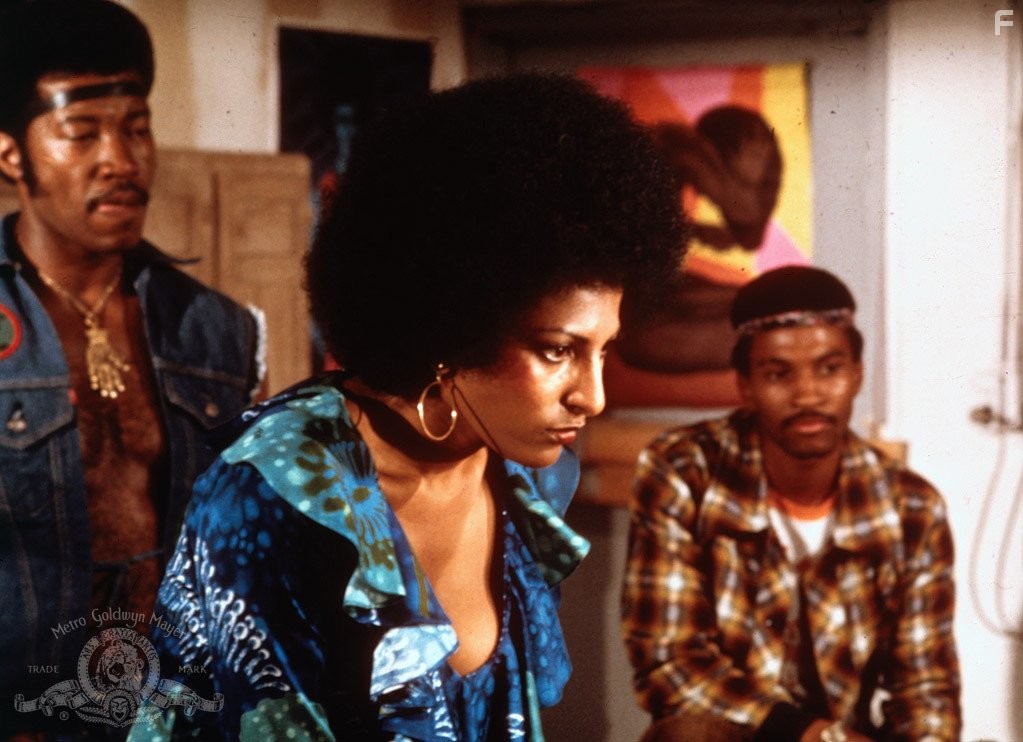 Pam Grier and Bob Minor in Фокси Браун (1974)
