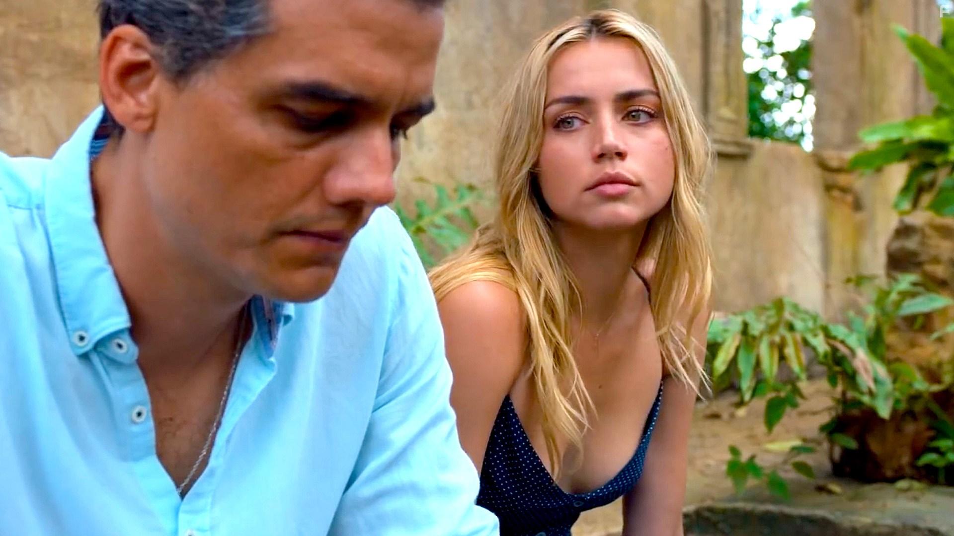 Wagner Moura and Ana de Armas in Sergio (2020)