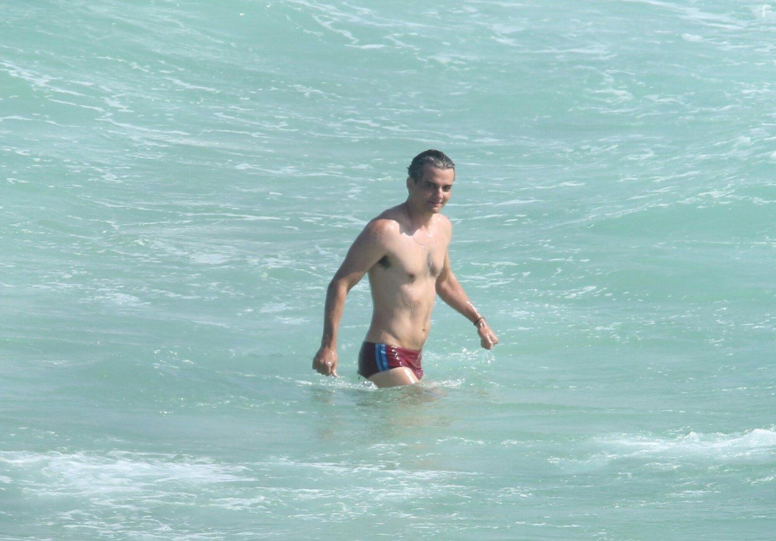 Wagner Moura in Sergio (2020)