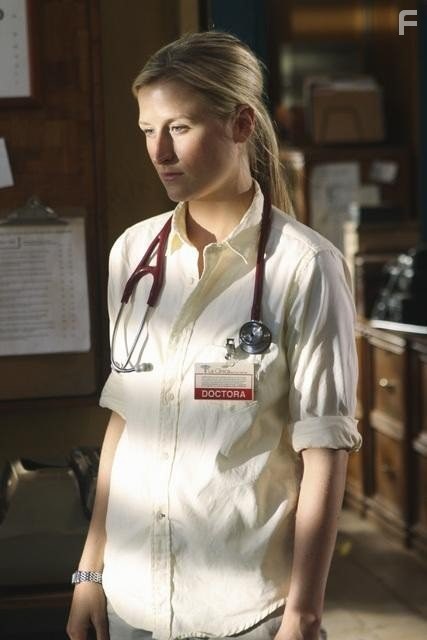 Mamie Gummer in Без координат (2011)