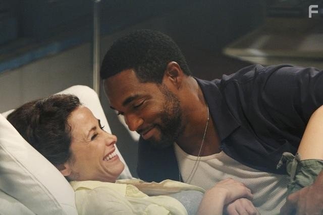 Jason George and Valerie Cruz in Без координат (2011)