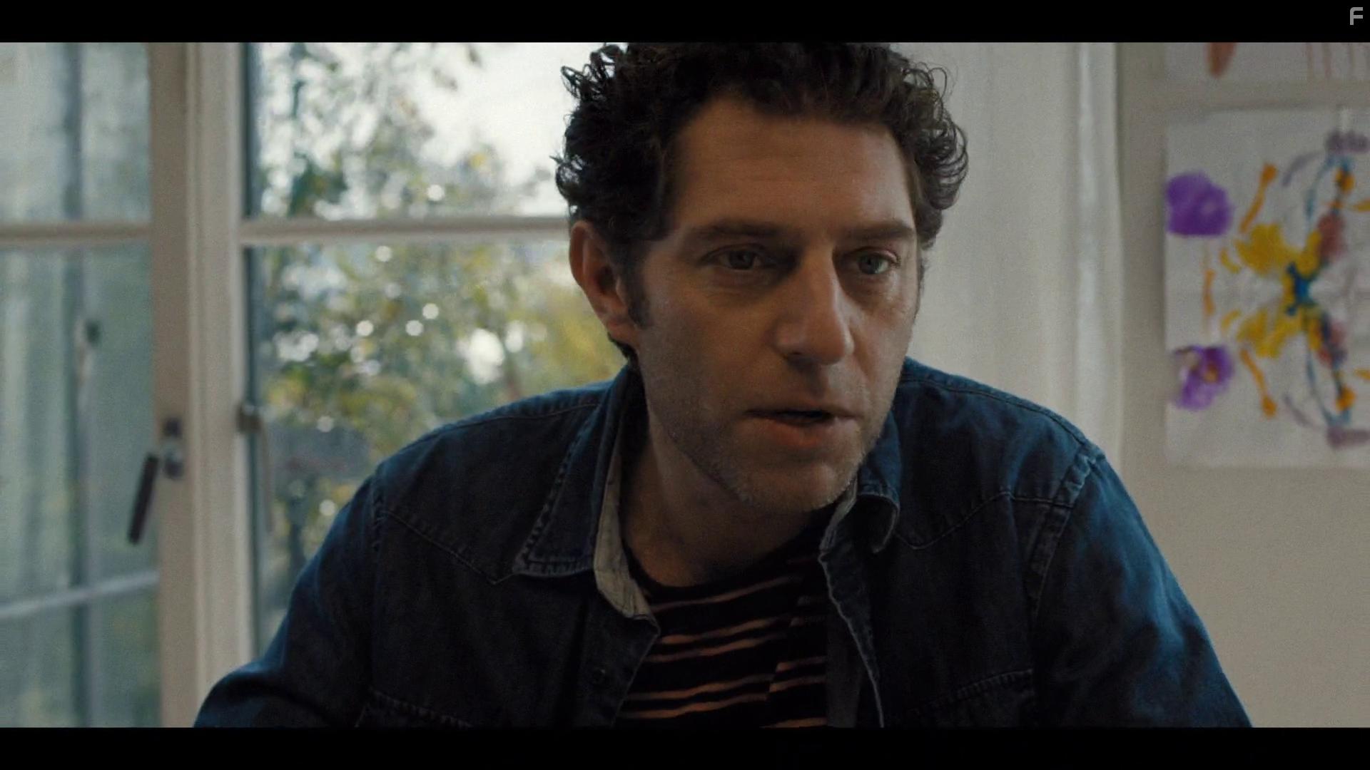 Benjamin Kitter in Happy Ending (2018)