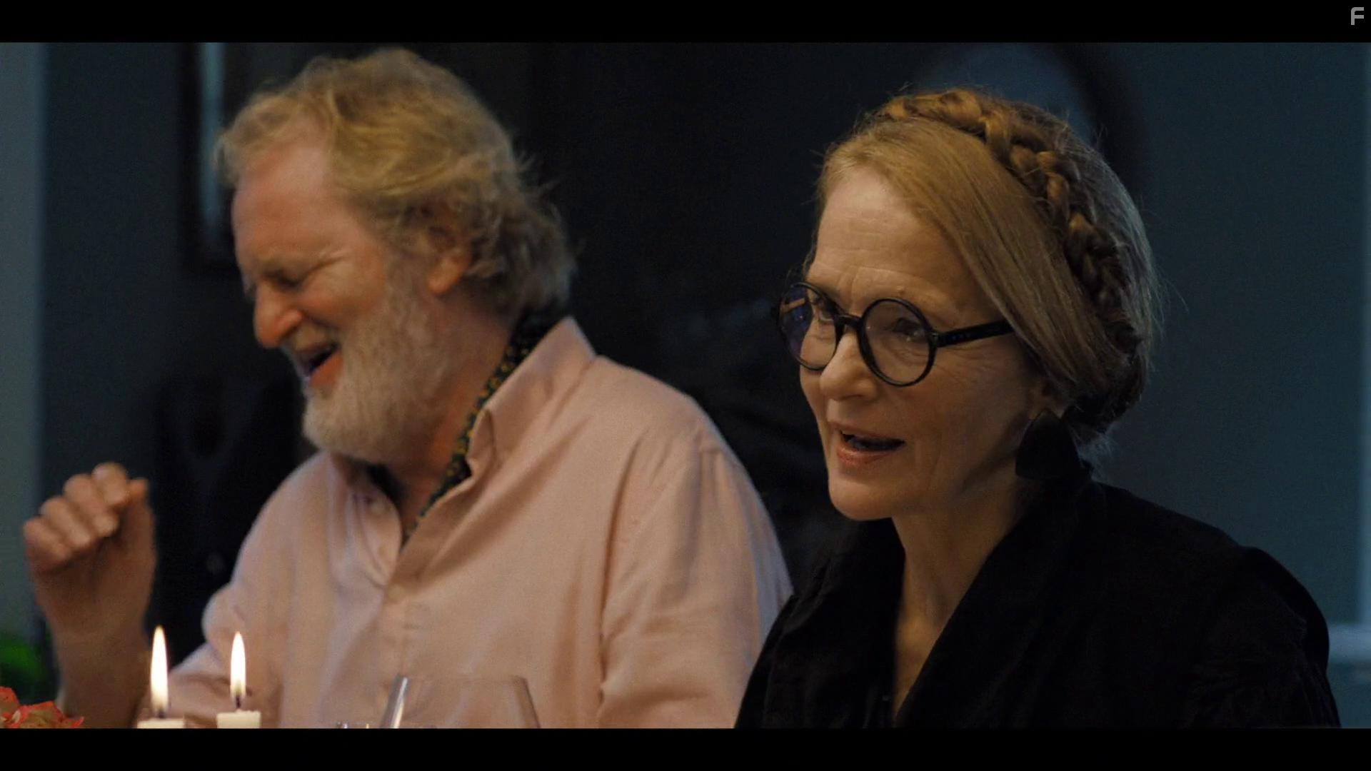 Claus Flygare and Emily Budde Frederiksen in Happy Ending (2018)