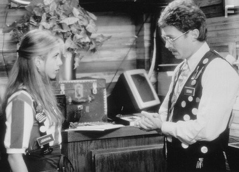 Jennifer Aniston and Mike Judge in Офисное пространство (1999)