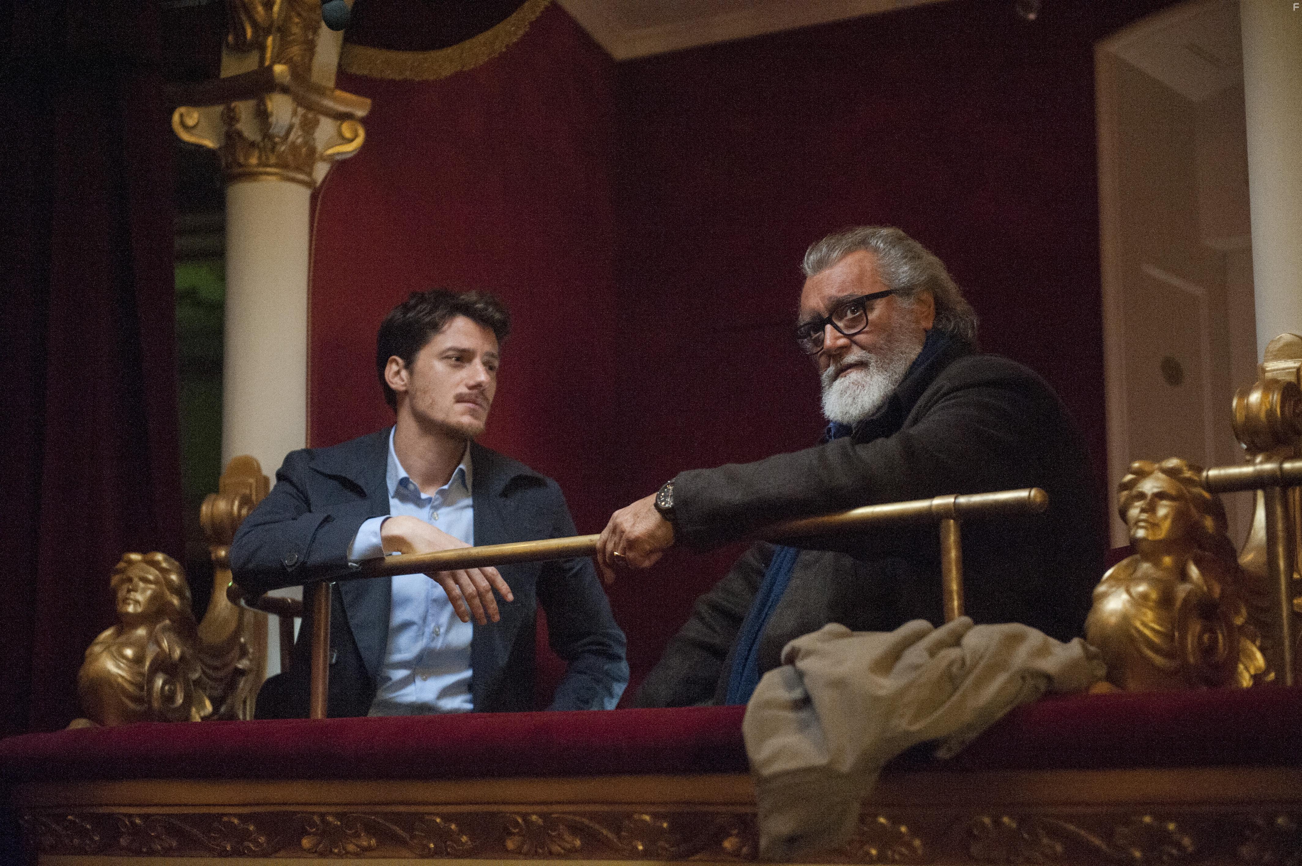 Diego Abatantuono and Antonio Folletto in Un nemico che ti vuole bene (2018)
