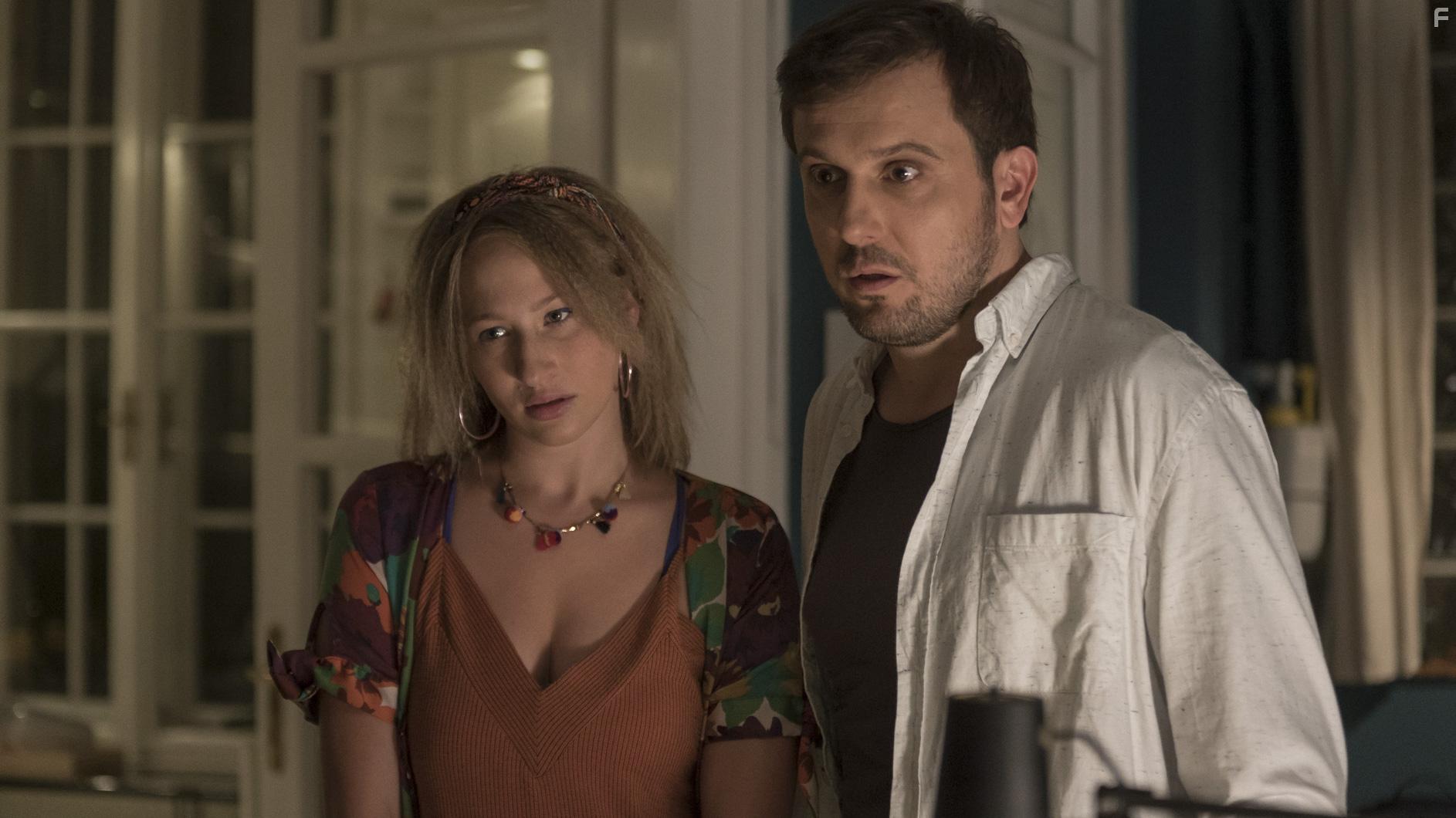 Bla Mszros and Rka Tenki in Seveled (2019)