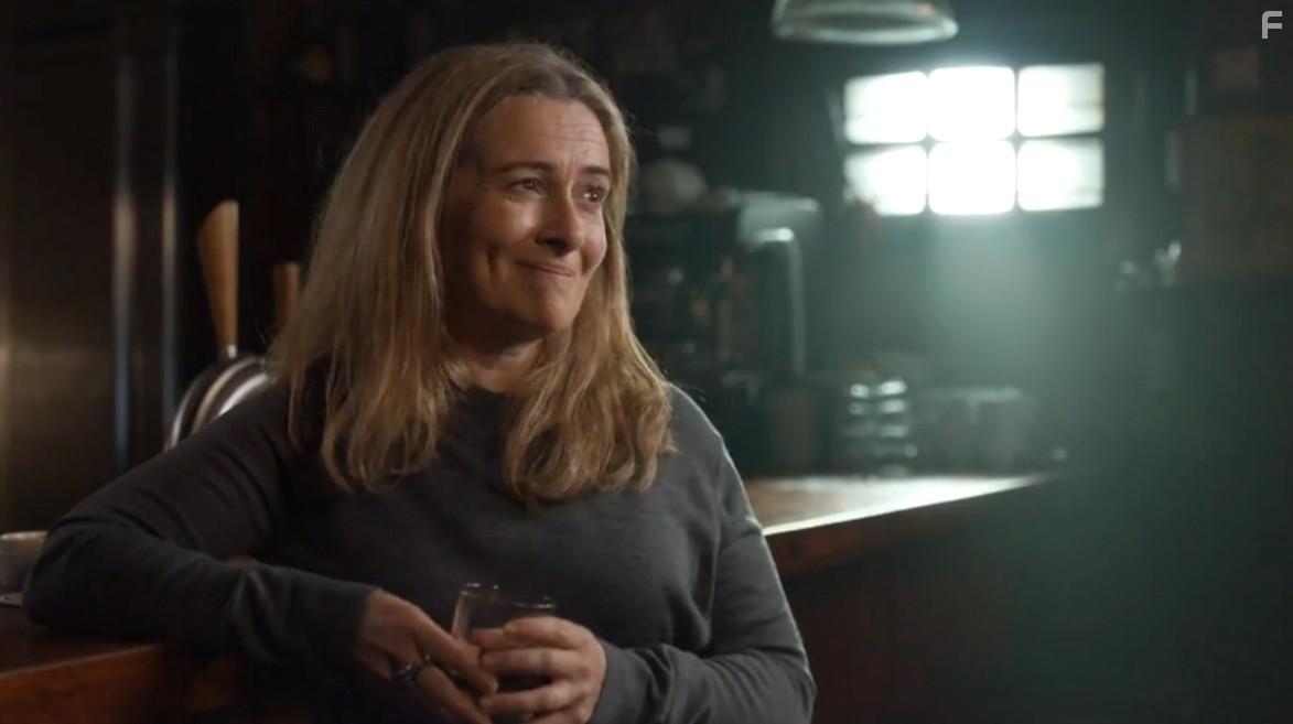 Emma Fielding in Van Der Valk (2020)