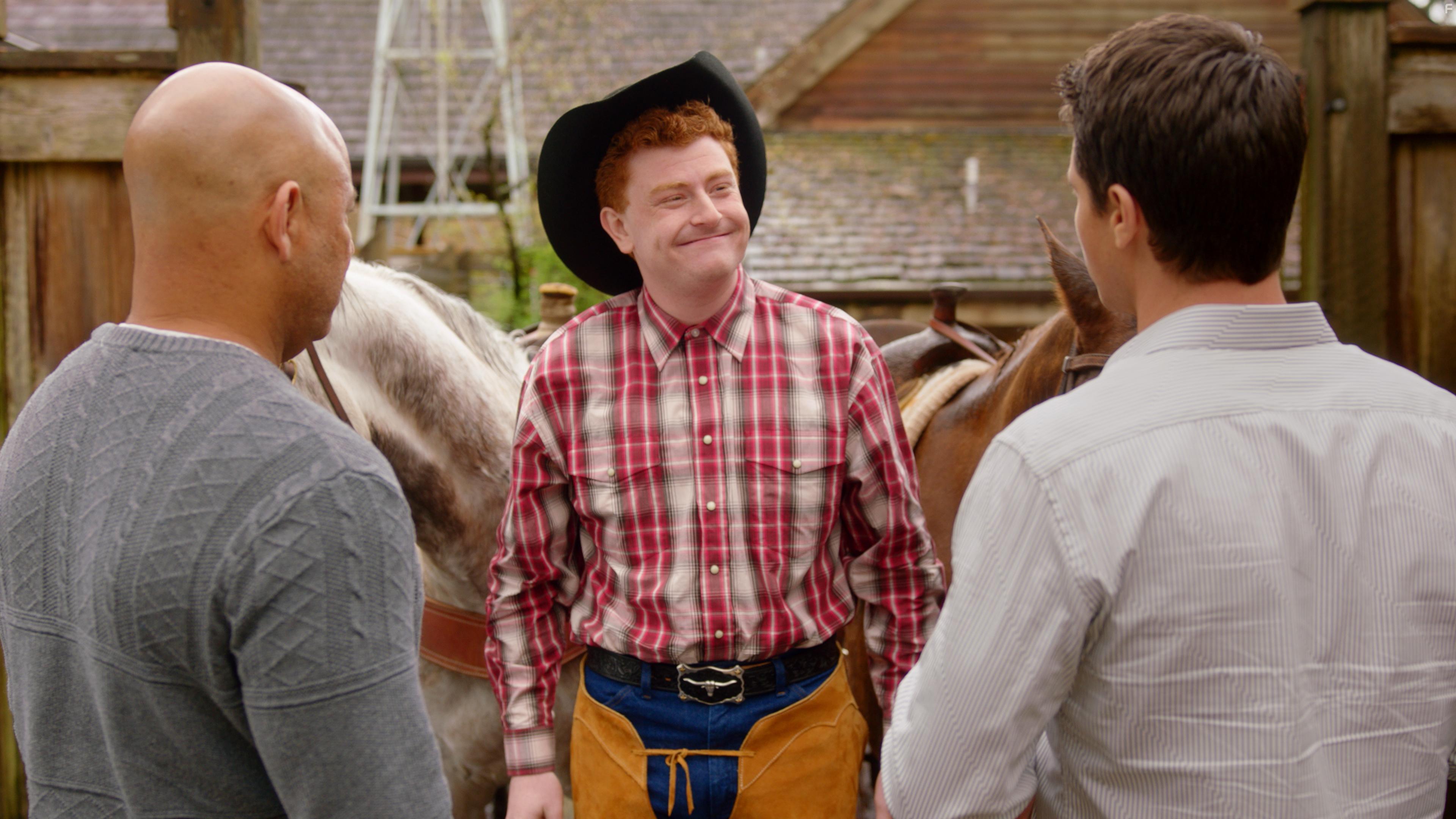 Robbie Amell and Owen Daniels in Upload (2020)